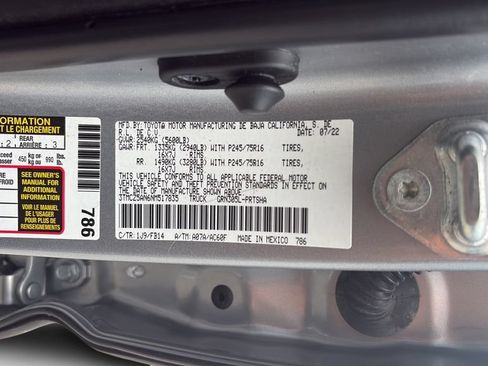 Used 2022 Toyota Tacoma SR AWD/4WD image 23