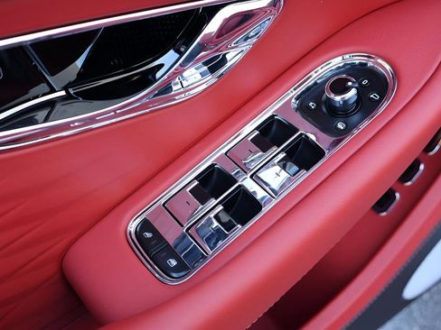 New 2026 Bentley Continental GTC AWD/4WD image 14