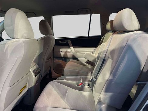 Used 2012 Toyota Highlander 4WD image 15