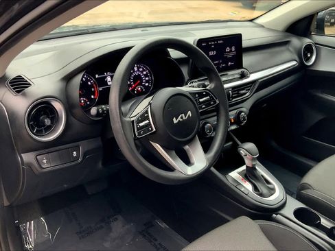 Certified 2023 Kia Forte LXS image 16