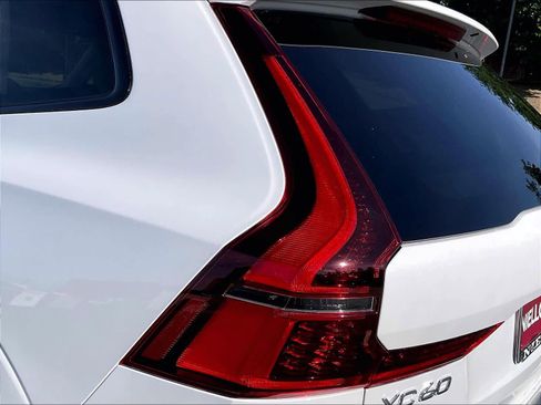 New 2026 Volvo XC60 T8 Ultra w/ Climate Package AWD/4WD image 25