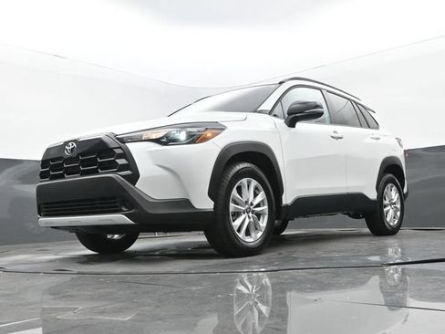 Used 2026 Toyota Corolla Cross LE w/ Moonroof Package FWD image 26