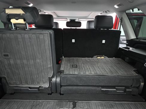 Used 2023 Toyota Sequoia Limited w/ Tow Technology Package AWD/4WD image 18
