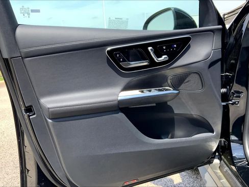 New 2025 Mercedes-Benz GLC 300 image 14