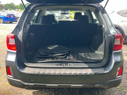 Used 2017 Subaru Outback 2.5i AWD/4WD image 19