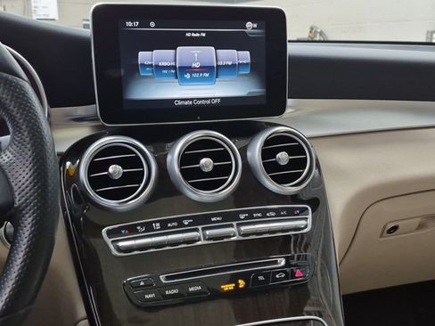 Used 2016 Mercedes-Benz GLC 300 4MATIC image 12