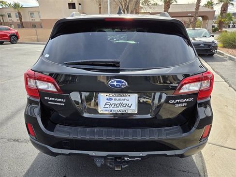 Used 2017 Subaru Outback 3.6R Touring image 5