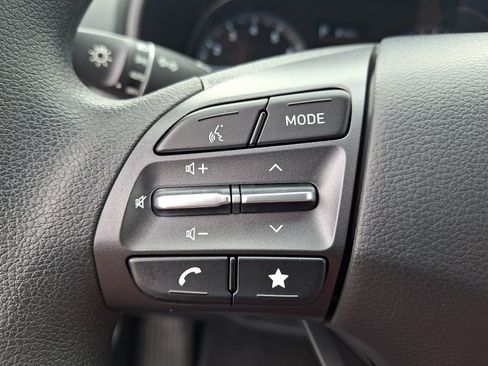Certified 2023 Hyundai Kona SEL AWD/4WD image 21