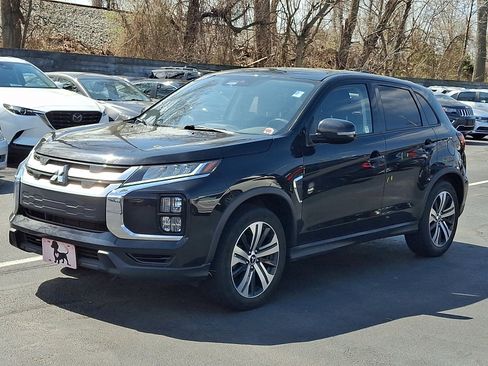 Used 2021 Mitsubishi Outlander Sport SE image 2