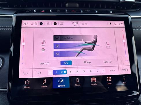 Certified 2025 Jeep Grand Cherokee Limited w/ Trailer Tow Package image 28