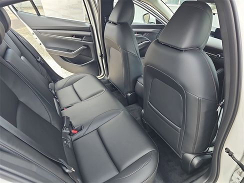 New 2026 MAZDA MAZDA3 2.5 S Sedan w/ Preferred Pkg image 11