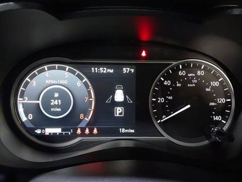 Used 2025 Nissan Versa SV w/ Trunk Package FWD image 22