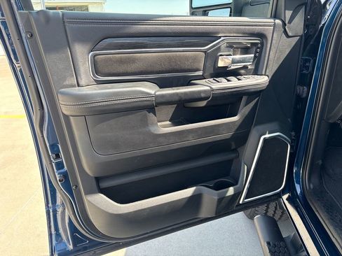 Used 2024 RAM 2500 Laramie w/ Night Edition AWD/4WD image 13