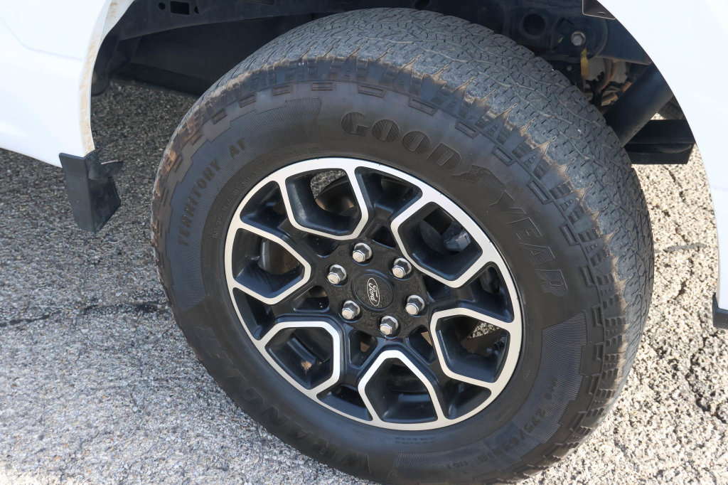 Used 2022 Ford F150 Lariat w/ Equipment Group 502A High AWD/4WD image 7