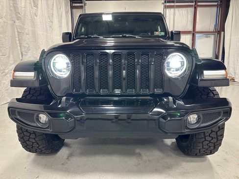 Used 2021 Jeep Wrangler Unlimited Sahara AWD/4WD image 2