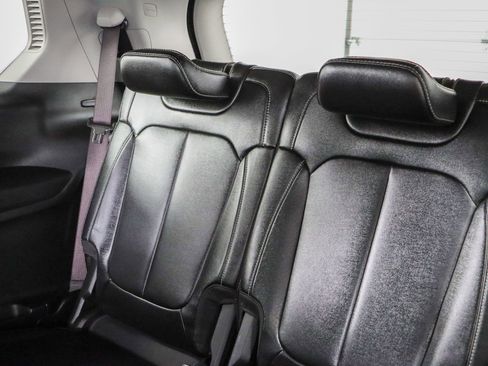 Used 2023 Jeep Grand Cherokee L Limited image 25