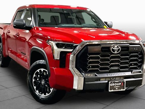 Used 2026 Toyota Tundra SR5 w/ TRD Off-Road Package AWD/4WD image 3