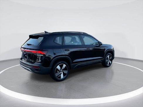 New 2026 Volkswagen Taos S image 8