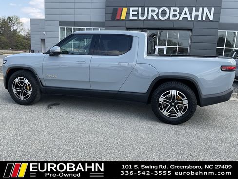 Used 2023 Rivian R1T Adventure image 28