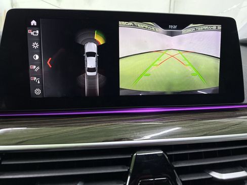 Used 2018 BMW 530i xDrive AWD/4WD image 22