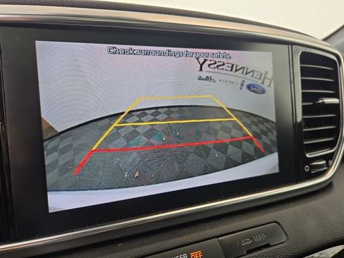 Used 2022 Kia Sportage SX image 18