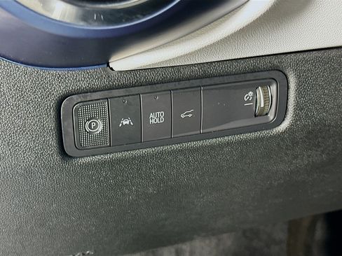 Used 2025 Chevrolet Equinox EV LT image 17