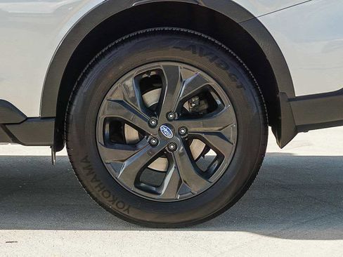 Used 2020 Subaru Outback Onyx Edition XT image 13