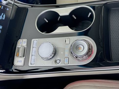 New 2026 Genesis GV70 2.5T AWD/4WD image 15