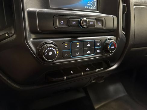Used 2019 Chevrolet Silverado 2500 W/T w/ WT Convenience Package AWD/4WD image 21