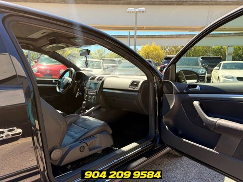 Used 2007 Volkswagen GTI 2-Door FWD image 22
