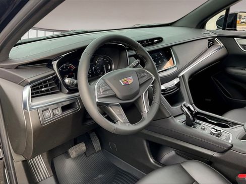 New 2026 Cadillac XT5 Luxury w/ LPO, Floor Liner Package image 6