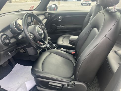 Used 2018 MINI Cooper 2-Door Hardtop FWD image 5