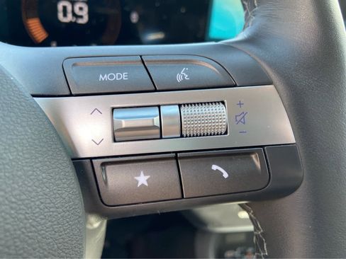 Used 2025 Hyundai Kona SEL AWD/4WD image 18