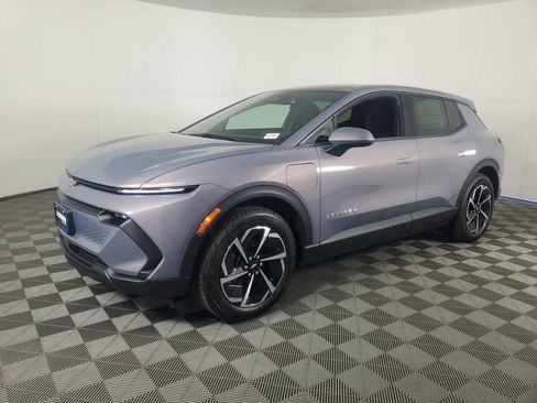 New 2026 Chevrolet Equinox EV LT image 8