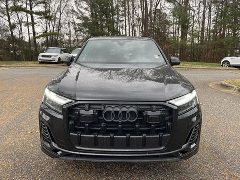 Used 2025 Audi Q7 3.0T Premium Plus image 3