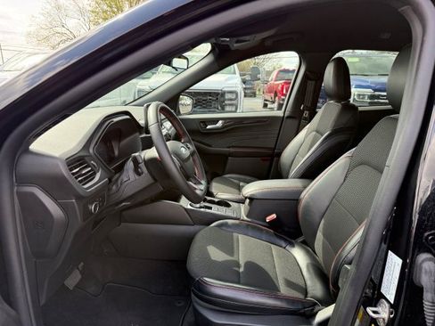 Used 2025 Ford Escape ST-Line image 13