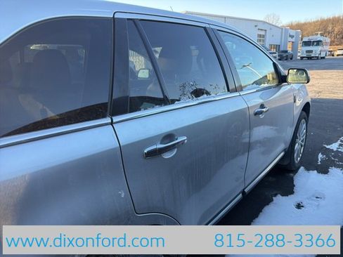 Used 2013 Lincoln MKX Base image 6