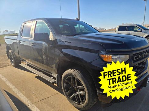 Used 2023 Chevrolet Silverado 1500 Custom image 4