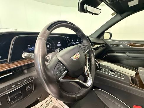 Certified 2023 Cadillac Escalade Premium Luxury w/ LPO, Radiant Package AWD/4WD image 4