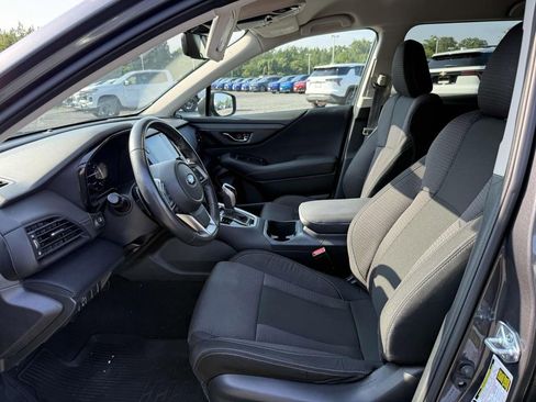 Used 2023 Subaru Outback Premium image 12