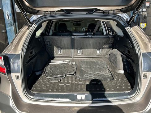 Used 2022 Subaru Outback Limited image 27