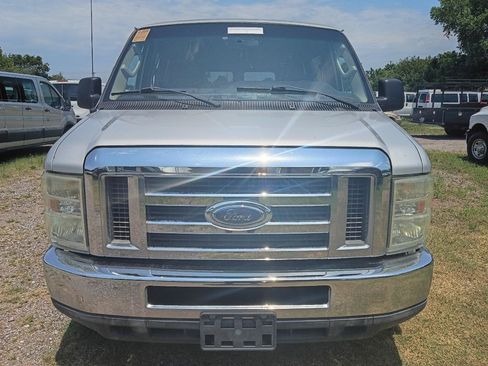 Used 2011 Ford E-350 and Econoline 350 XLT RWD image 2