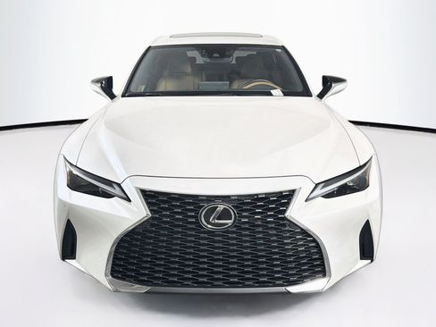 Used 2024 Lexus IS 300 w/ Comfort Package RWD image 2