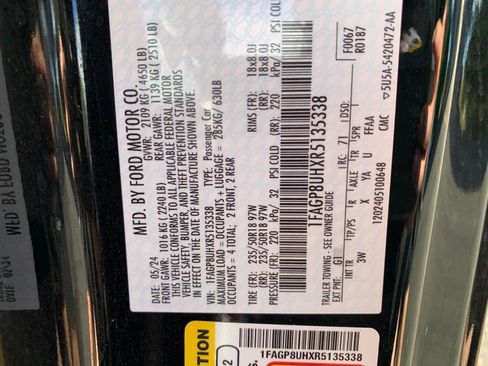 Used 2024 Ford Mustang Premium image 28