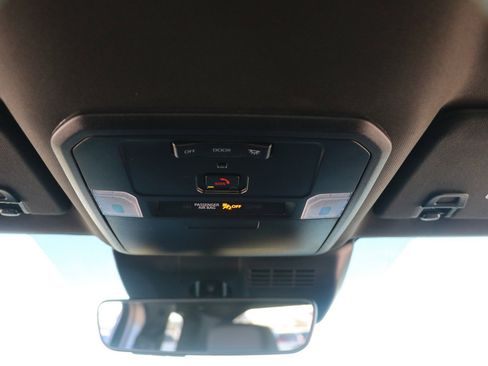 Used 2025 Toyota Tacoma PreRunner w/ TRD Prerunner Upgrade Package image 25