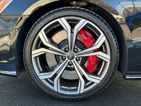 Used 2025 Audi S6 Premium Plus image 23