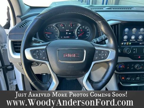 Used 2021 GMC Terrain SLT image 12