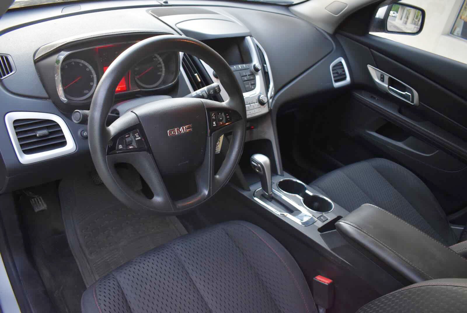 Used 2015 GMC Terrain SLE w/ LPO, Protection Package FWD image 11