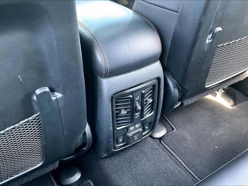 Used 2024 Dodge Durango R/T AWD/4WD image 34