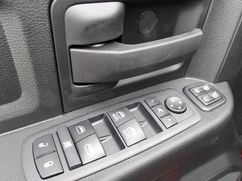 New 2024 RAM 2500 Tradesman w/ Chrome Appearance Group image 11